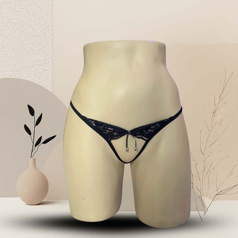 Tanga Abierta Negra en Encaje